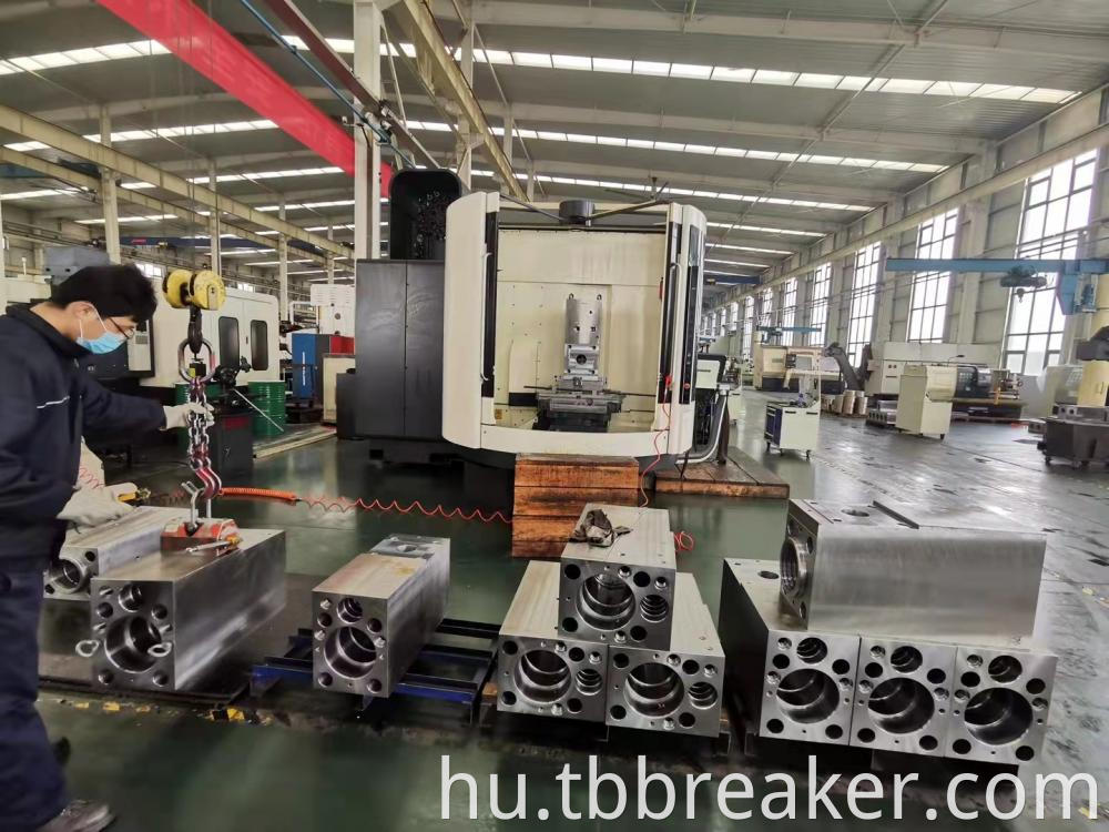 Hydraulic Breaker Cylinder Making